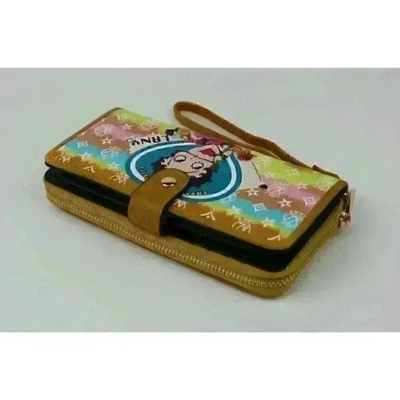 NEW! Betty Boop Women's Lany Vegan Wristlet Wallet - Picture 2 of 3